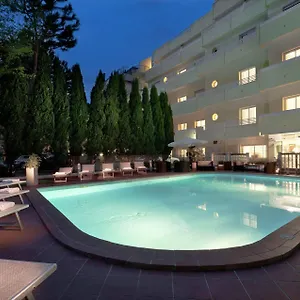 4* Hotell Astoria